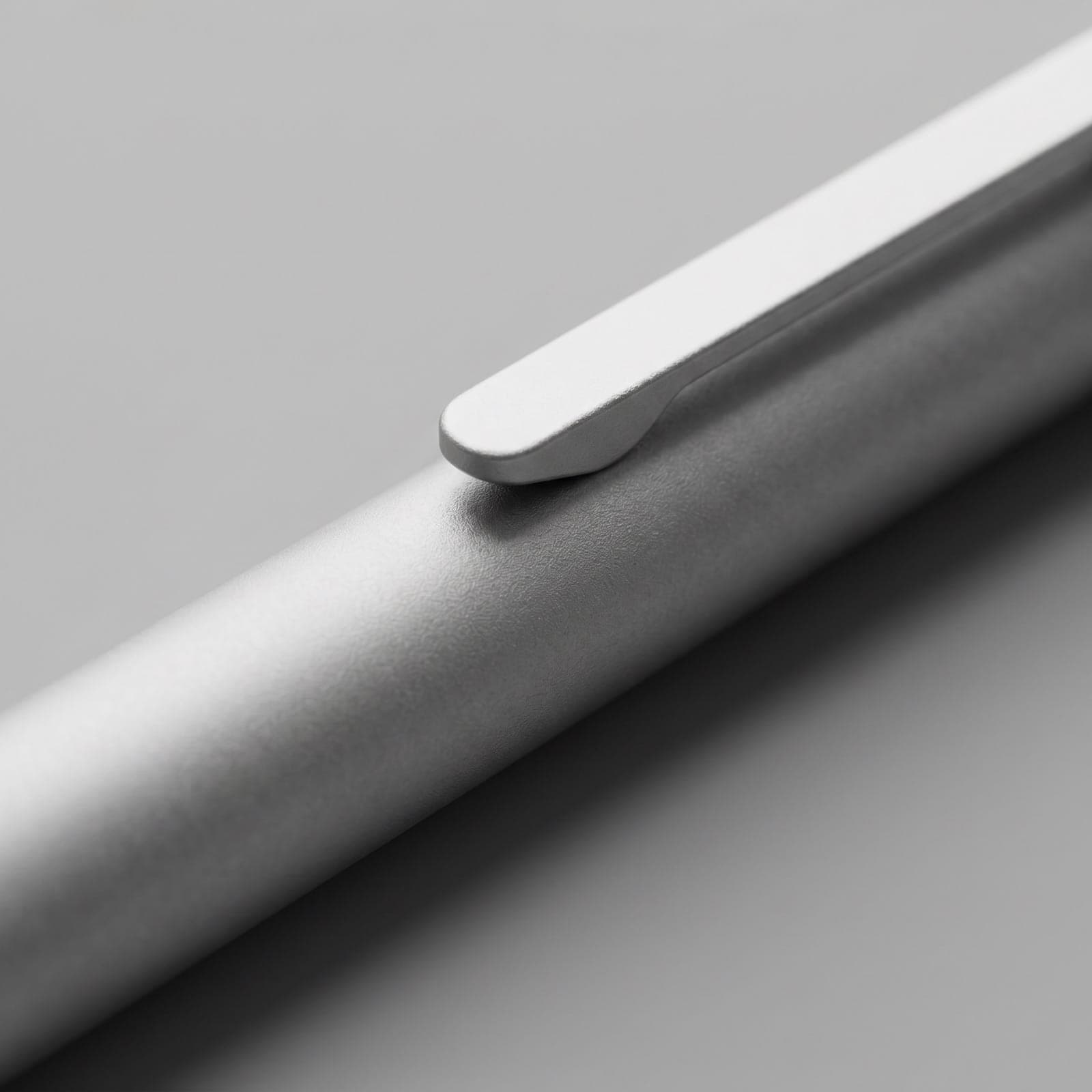 Pen — angle 4